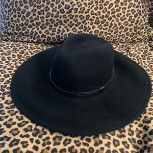 Felt hat